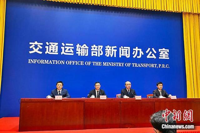 淮化集团智能交通新时代引领者，最新交通新闻速递