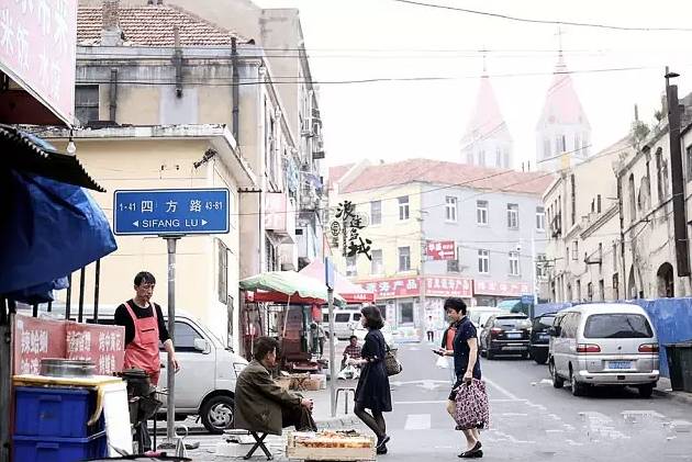 青岛街道新风貌，城市风采的最新篇章